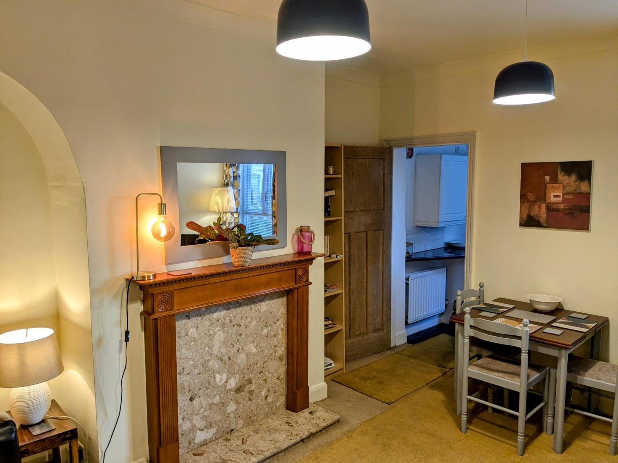 Apartment With Outside Patio And Car Space Durham Eksteriør bilde